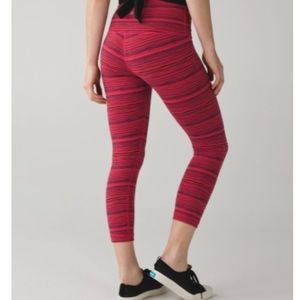 Lululemon Pink and Purple Stripe Luon Capri Wunder Under Leggings Size 6